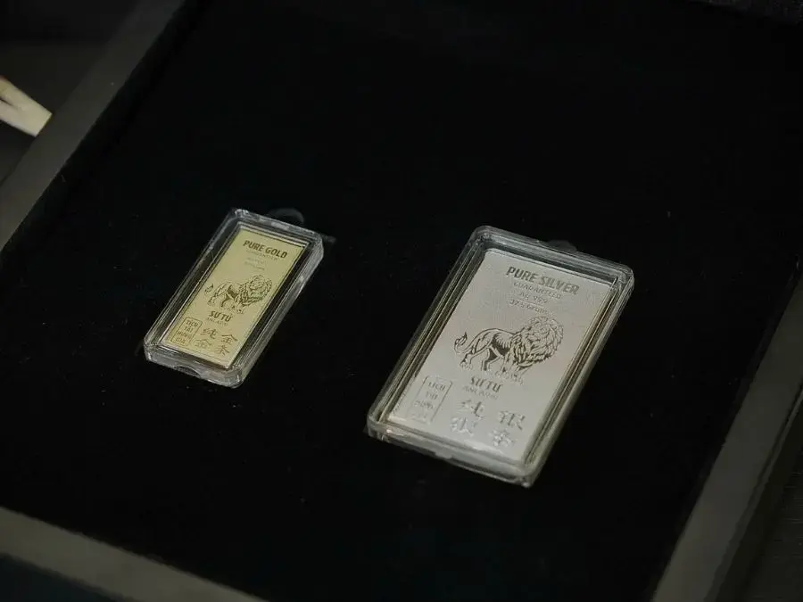 So sánh giá vàng và bạc trước khi đầu tư Theo dõi Giá vàng và bạc hôm nay