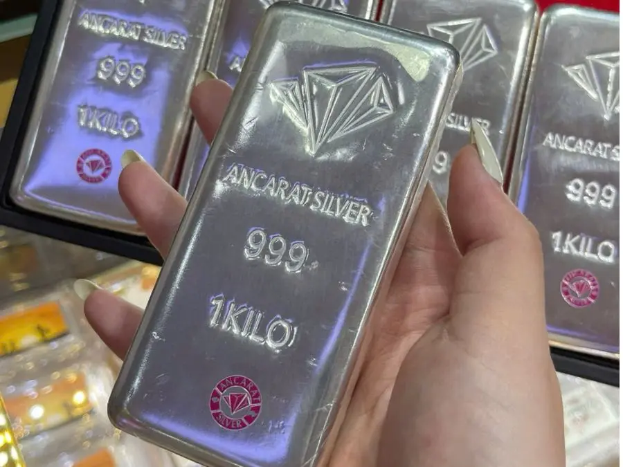 Bán bạc có mất giá không