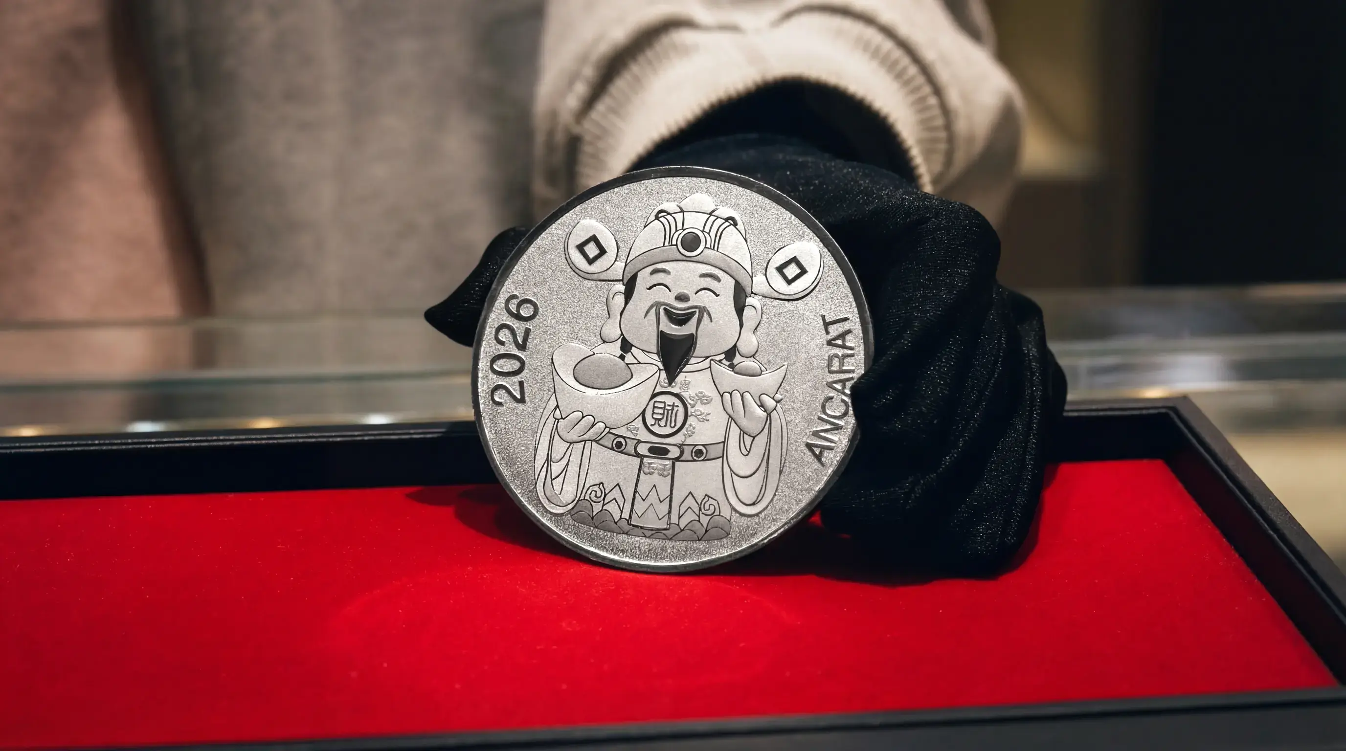 Bạc Thần Tài Vạn Phúc – lựa chọn tích sản vừa túi tiền, kết hợp giá trị vật chất và phong thủy. Bạc Thần Tài Vạn Phúc – lựa chọn tích sản vừa túi tiền, kết hợp giá trị vật chất và phong thủy.