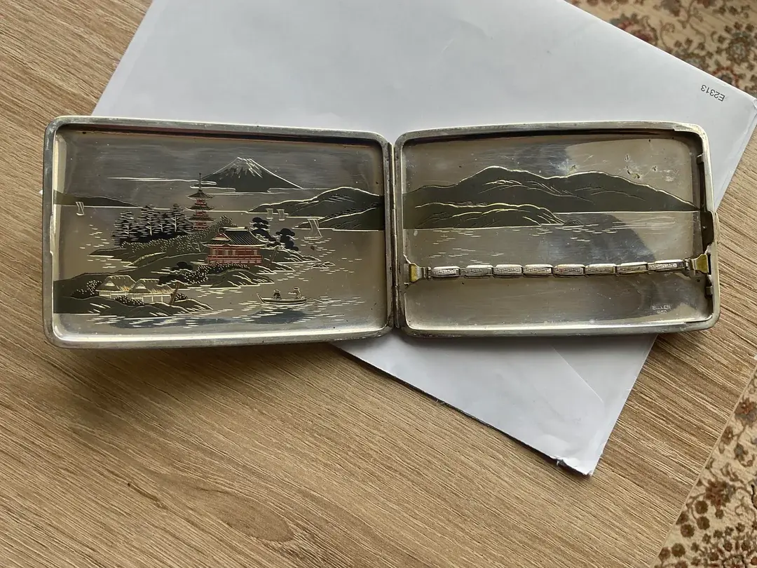 Bạc 950 có độ mềm dẻo cao hơn giúp nghệ nhân dễ dàng thao tác Trả lời bạc 950 là gì