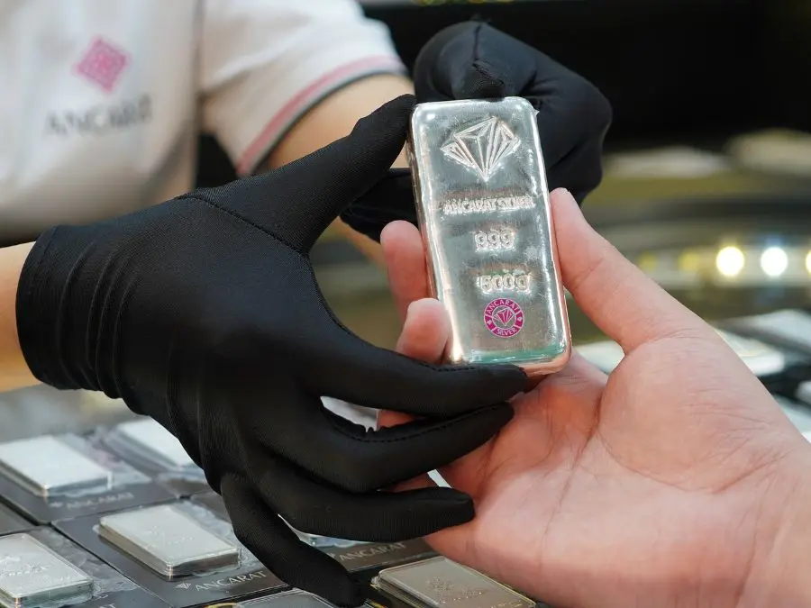 mua bạc tại thương hiệu uy tín